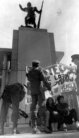 Reintegro de estudiantes exonerados