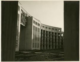 Arco de la Universidad de Concepción en construcción