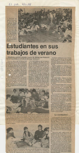 "Estudiantes en sus trabajos de verano"